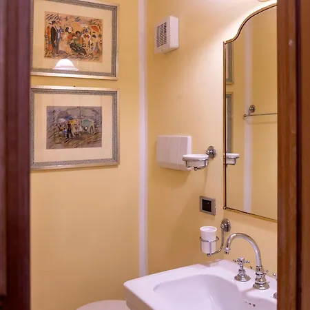아파트 Elizabeth's Place Spanish Steps