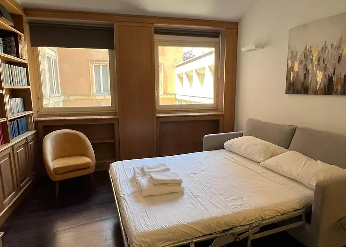 Elizabeth's Place Spanish Steps * 로마
